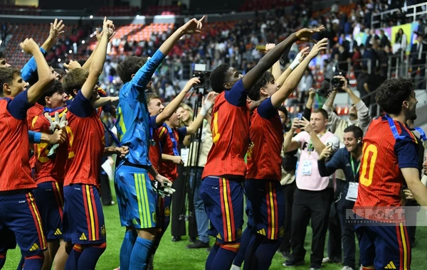 Сборная Испании стала победителем чемпионата мира FIFA U-15 в Баку
