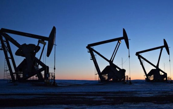 Venesuelaya neft satışından milyonlar gəlməyə başladı