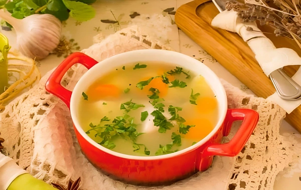 Soyuqdəymə zamanı toyuq bulyonu nə dərəcədə xeyirlidir?