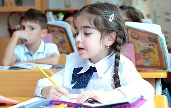 Tədrisi digər dillərdə aparılan bölmələrdə 1-ci sinfə qəbul üzrə müsahibəyə qeydiyyat başlayıb