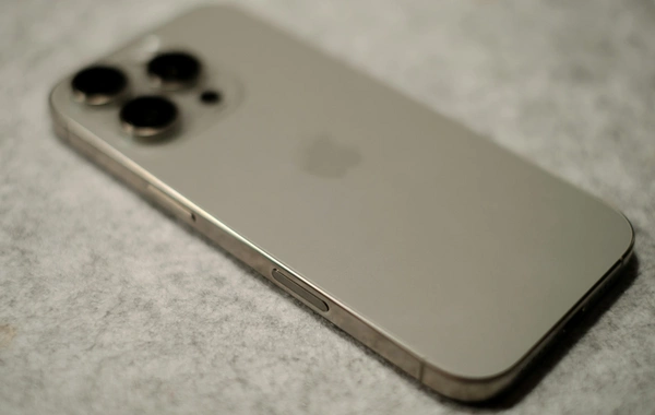 Qarpız almağa gəldi, satıcının "iPhone" markalı telefonunu oğurladı