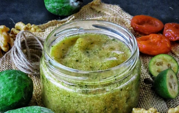 Həkimlərdən feyxoa mürəbbəsinin təhlükəsi barədə xəbərdarlıq