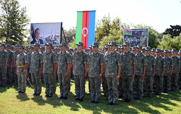 Heydər Əliyev adına Hərbi İnstitutda gənc kursantların andiçmə mərasimi keçirilib