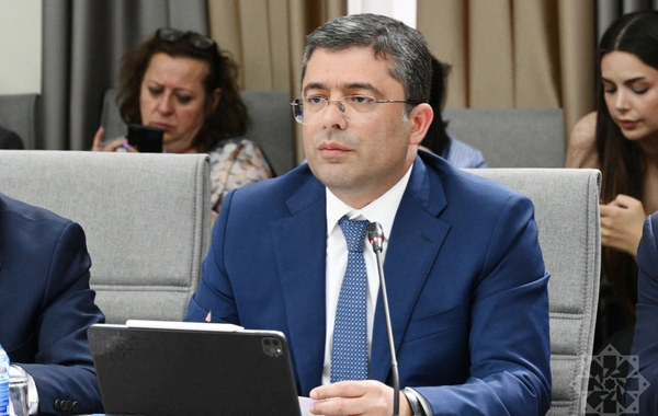 Uşaqların zərərli informasiyadan qorunmasına yönəlmiş normativ hüquqi akt layihəsi müzakirə olunub