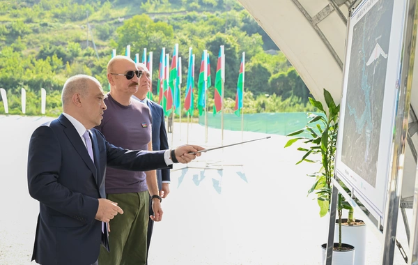 İlham Əliyev Laçında "Həkəriçay" su anbarının təməlini qoyub