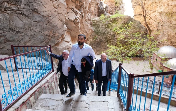 Bir qrup din xadimi Naxçıvanda tarixi abidələrlə tanış olub