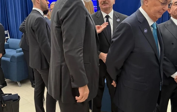 İlham Əliyev Vaşinqtonda bir sıra dövlətlərin liderləri və rəsmi şəxslərlə ayaqüstü görüşüb