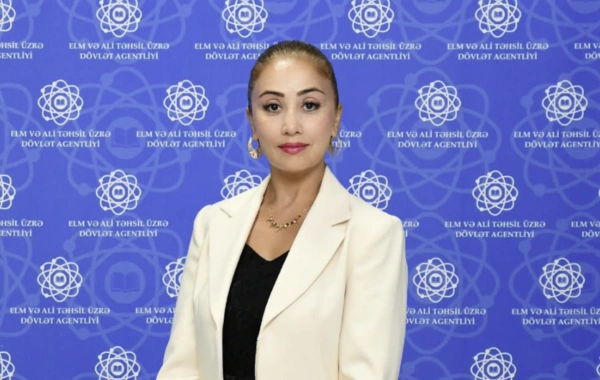 Sumqayıt Musiqi Kollecinin yeni direktoru kollektivə təqdim olunub