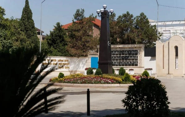 Suraxanıda 14 İyul küçəsi və parkda abadlıq işləri aparılıb