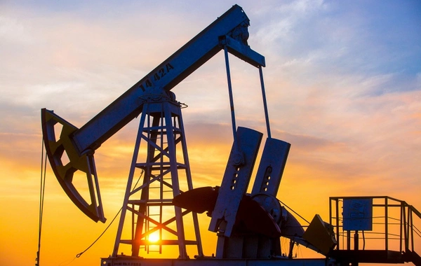 Azərbaycan neftinin qiyməti 70 dolları ötüb