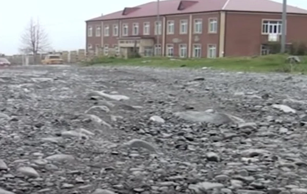 Kənddə adam qalmır, hamı köçüb gedir - Oğuzda uzun illər həllini tapmayan yol problemi