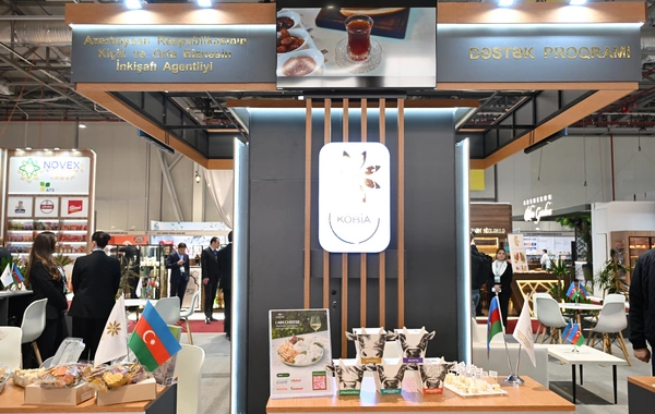 İlham Əliyev 19-cu "Caspian Agro Week" və 31-ci "InterFood Azerbaijan" sərgiləri ilə tanış olub