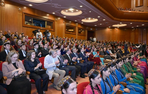 Aşqabadda Türkmənistan Dövlət Simfonik Orkestrinin konserti olub