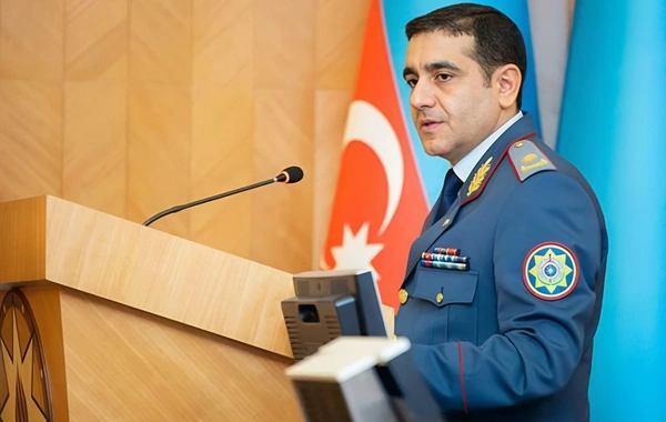 İşdən çıxarılan məşhur general: Boynumda yırtıq olduğu üçün işdən azad edildim