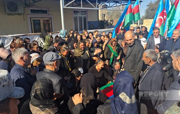 İmişlidə I Qarabağ müharibəsinin itkin-şəhidi Elçin Heydərov dəfn edilib İmişlidə I Qarabağ müharibəsinin itkin-şəhidi Elçin Heydərov dəfn edilib