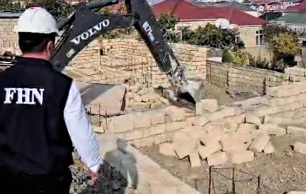 Masazırda qanunsuz tikinti sökülüb