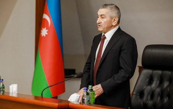 İcra başçısı Bakıxanov, Zabrat və Nardarandakı nümayəndələrinin yerlərini dəyişdirdi