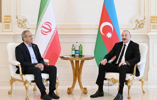 Məsud Pezeşkian Prezident İlham Əliyevə zəng edib