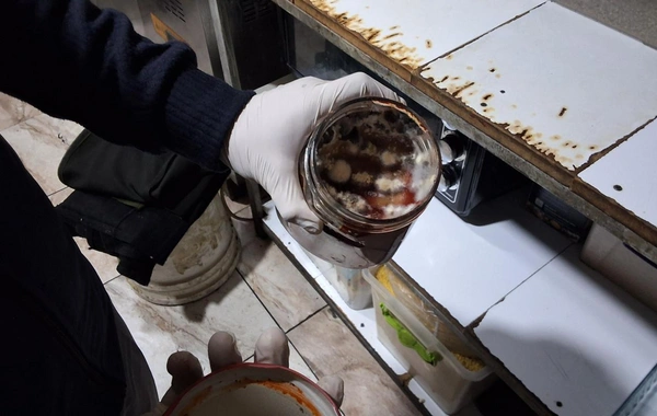 Qəfil ƏMƏLİYYAT - Kafedə iyrənc görüntülər