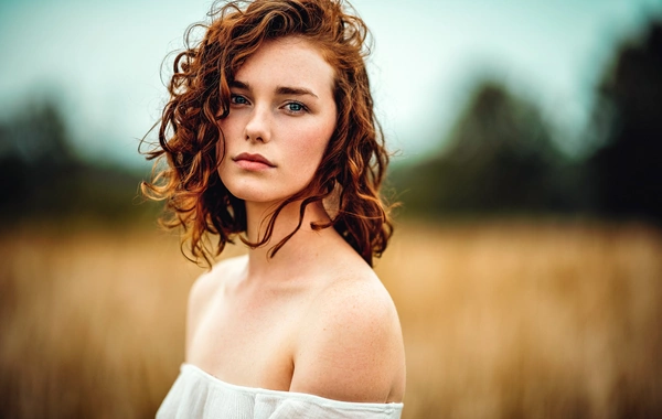 The Secret of Attractive People's Appeal Revealed