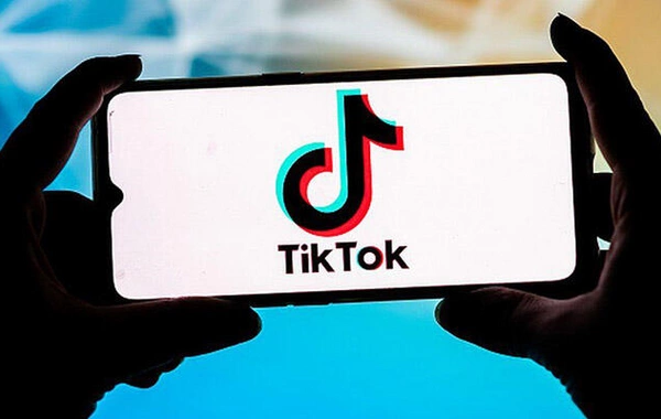 Tiktokda başlayan EŞQ: Bakıda evli kişi qadının başına oyun açdı