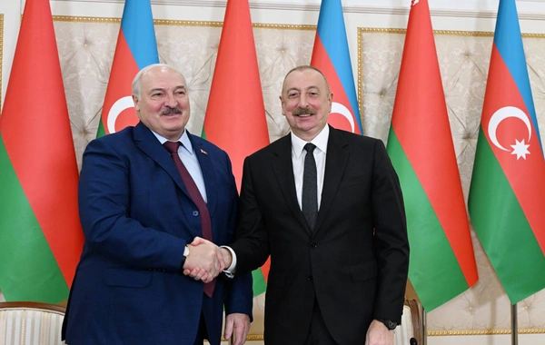 Ильхам Алиев поздравил Александра Лукашенко