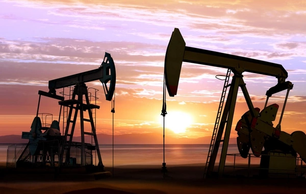 Azərbaycan nefti 2% ucuzlaşıb