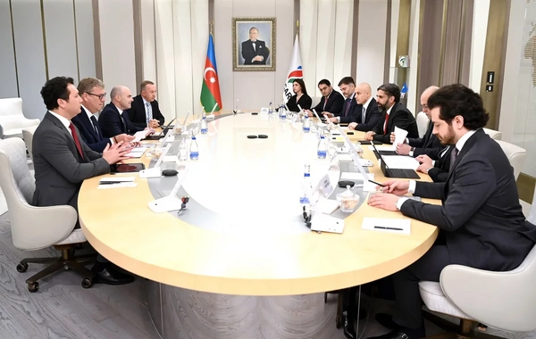 SOCAR Britaniya şirkəti ilə rəqəmsallaşdırma üzrə əməkdaşlığı nəzərdən keçirib