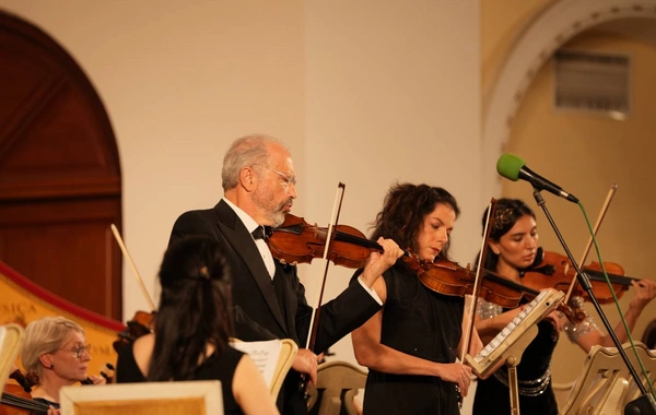 Dmitri Sitkovetski Bakıda atasının xatirəsinə həsr olunmuş konsert proqramı ilə çıxış etdi