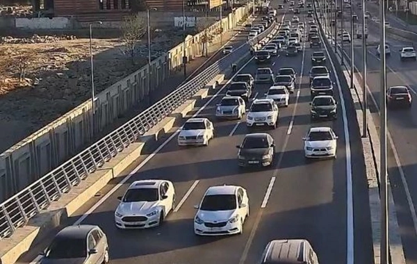 Bakının bu küçələrində sıxlıq var - SİYAHI