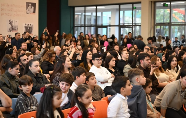 ADA Məktəbində xeyriyyə məqsədli ənənəvi Payız festivalı – "Məhsul bayramı" təşkil edilib