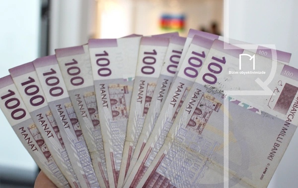 Сколько средств выделено на единовременную помощь малообеспеченным семьям перед праздниками?