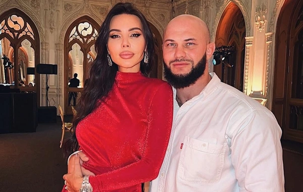 Ciqanla Oksana rəsmi olaraq boşandı