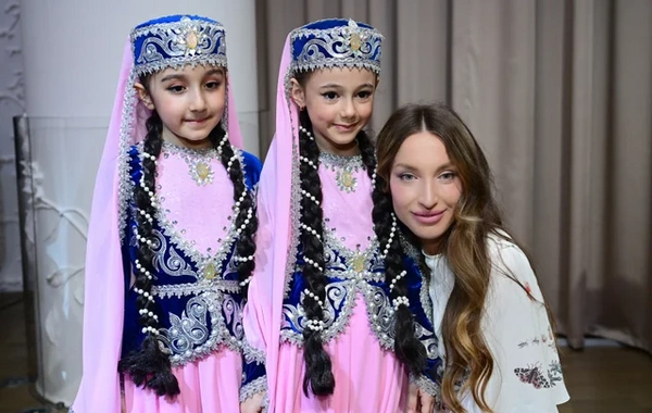 Leyla Əliyeva və Alyona Əliyeva Müstəqillik Gününə həsr olunmuş konserti izləyiblər