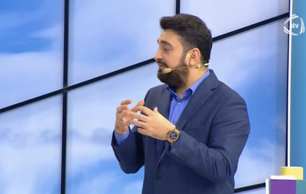 Evlərindən danışan aparıcı: Kirayə qaldığım vaxtlarda tum satırdım