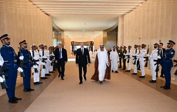 Prezident İlham Əliyevin BƏƏ səfəri başa çatıb