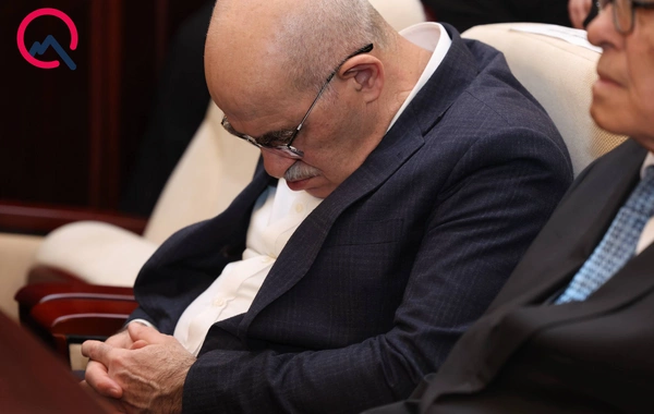 AMEA-nın  Rəyasət Heyətinin "gərgin" iclası