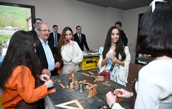 Leyla Əliyeva və Arzu Əliyeva Şəkidə tarixi-memarlıq abidələrinin bərpadan sonra açılışında iştirak ediblər