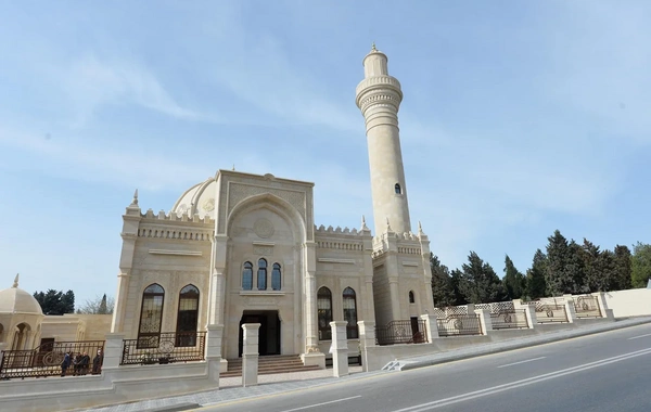 Azərbaycandakı məscidlərdə 1500 nəfərə yaxın din xadimi fəaliyyət göstərir