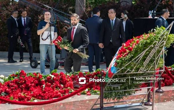 В Азербайджане почтили память общенационального лидера Гейдара Алиева