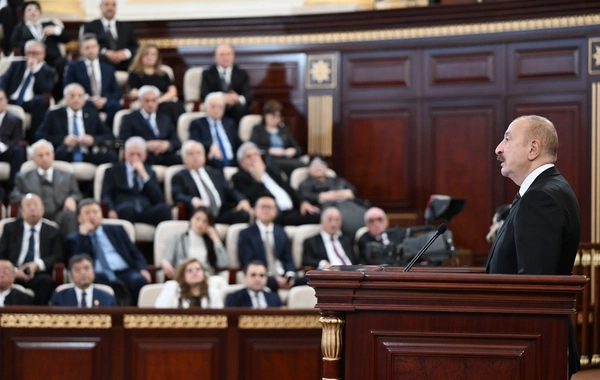 AMEA-nın 80 illik yubiley yığıncağı keçirilib, İlham Əliyev çıxış edib