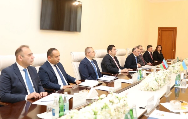 Ukrayna və Azərbaycan səhiyyə nazirləri saziş imzalayıb, əməkdaşlıq genişləndirilir Ukrayna və Azərbaycan səhiyyə nazirləri saziş imzalayıb, əməkdaşlıq genişləndirilir