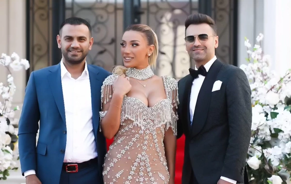 Röya əkiz qardaşlarının 33 yaşını belə təbrik etdi