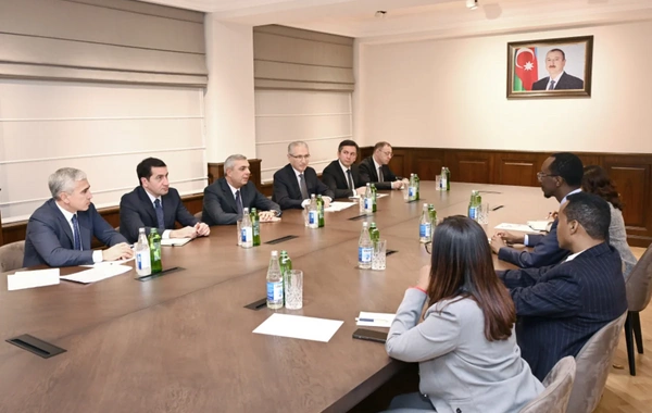 Samir Nuriyev Efiopiyanın XİN başçısını WUF13-ə hazırlıq işləri barədə məlumatlandırıb