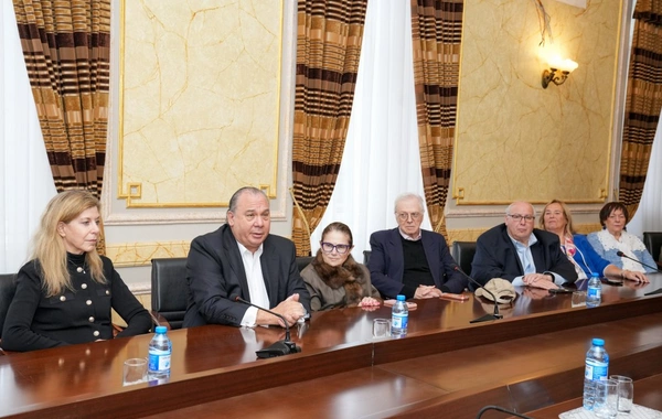 Dövlət Komitəsinin sədri ABŞ-nin Etnik Anlaşma Fondunun nümayəndə heyəti ilə görüşüb