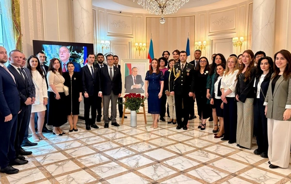 Azərbaycanın Fransadakı səfirliyi Heydər Əliyevin doğum günü münasibətilə tədbir keçirib