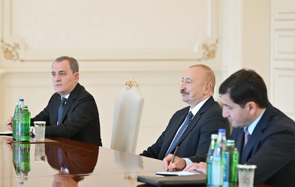 President of Azerbaijan received the Minister of Foreign Affairs, Foreign Employment and Tourism of Sri Lanka - Photo