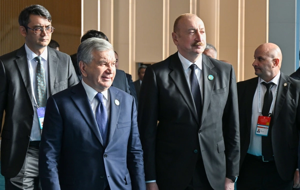 İlham Əliyev Türküstanda TDT-nin qeyri-rəsmi Zirvə görüşündə iştirak edib