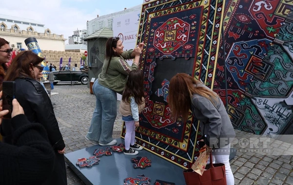 İçərişəhərdə Beynəlxalq Xalça Festivalının açılış mərasimi keçirilib