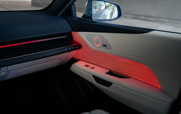 Yeni Lexus ES. zəriflik və innovasiyanın yeni nəsli